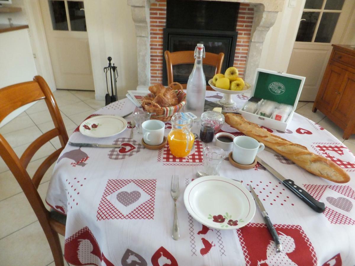 Les 4 Vents Otel Vineuil  Dış mekan fotoğraf